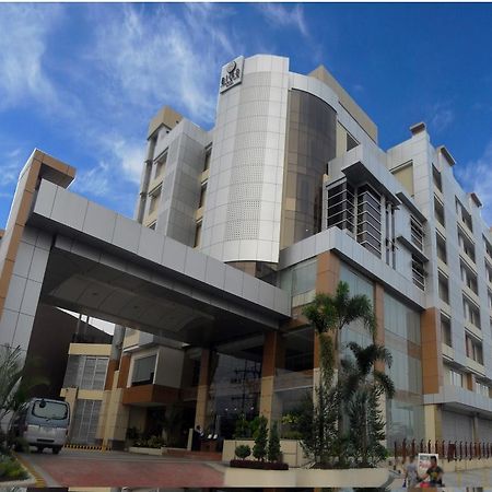 Big 8 Corporate Hotel Tagum Exterior foto
